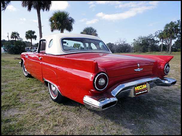 1957 Ford Thunderbird