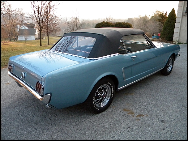 1965 MUSTANG
