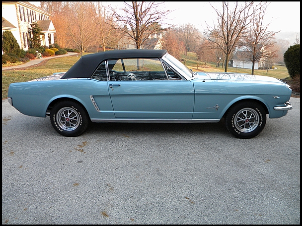 1965 MUSTANG