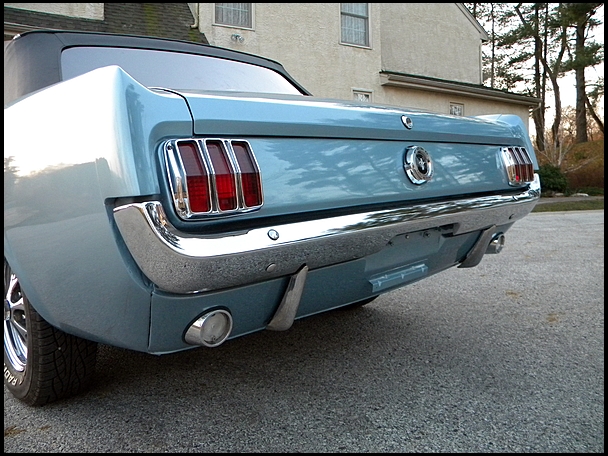 1965 MUSTANG