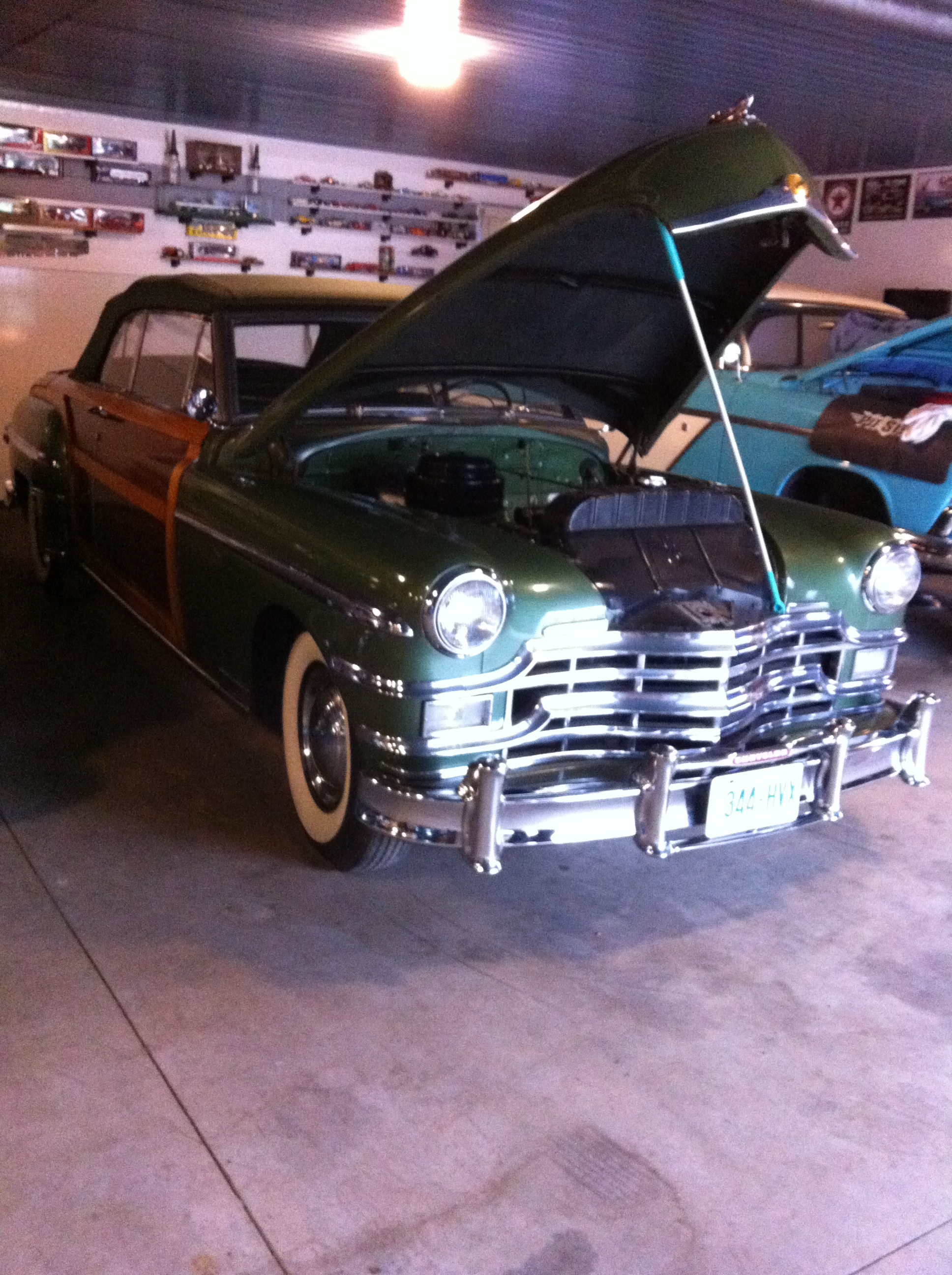 1949 CHRYSLER TOWN AND COUNTRY WOODY CONVERTIBLE